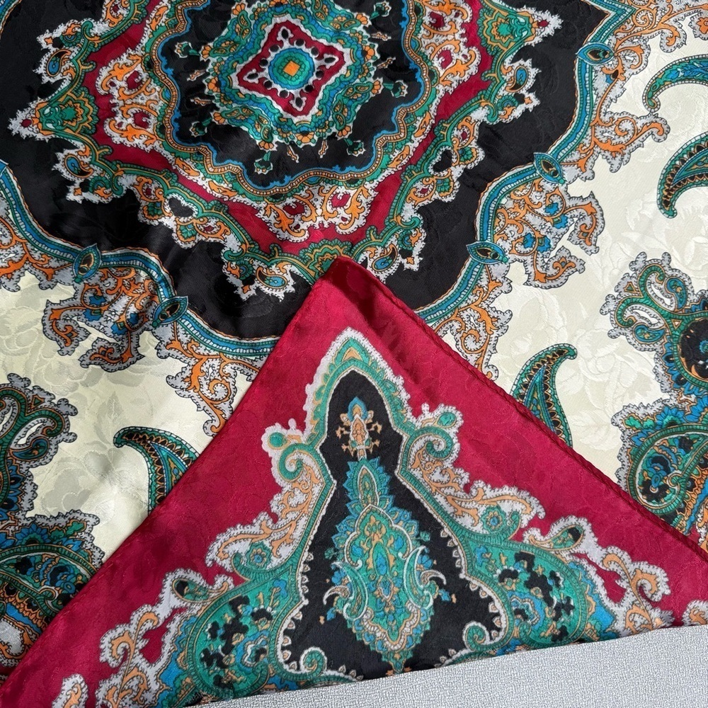 Unbranded Burgundy Multicolor Paisley Square Polyester Satiny Scarf 29 x 29” - Picture 3 of 3
